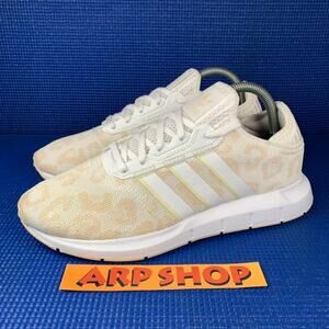 ADIDAS SWIFT RUN X HALO Women`s Size 9 White Pink Athletic Running Shoes HO1907
